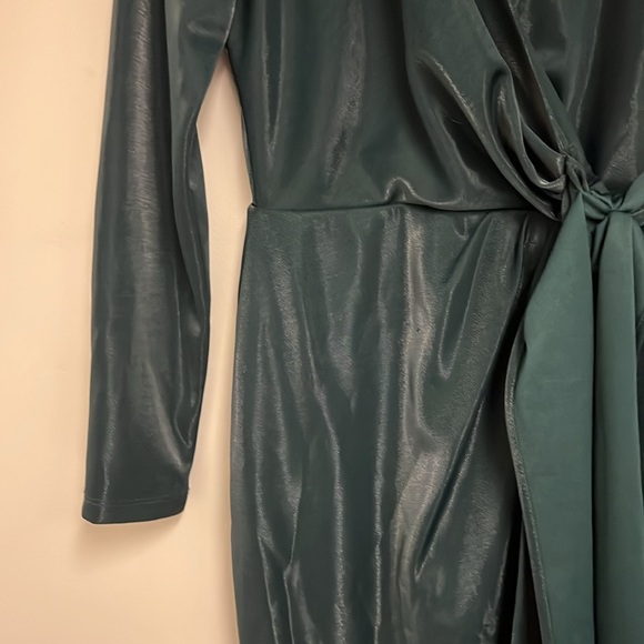 Julia Jordan green evening dress - Picture 7 of 8